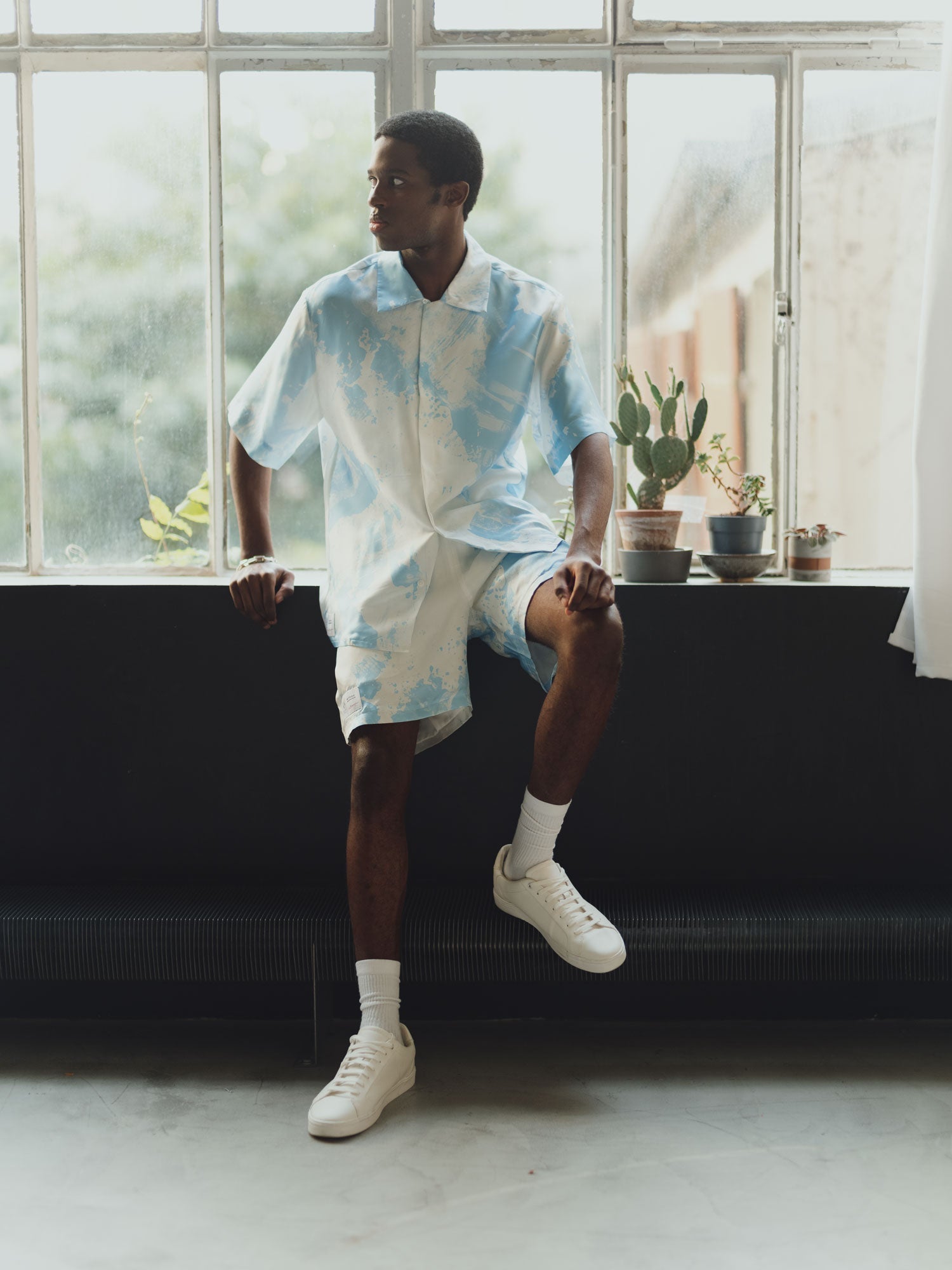 Chemise en soie manche courtes "Blue Strates"