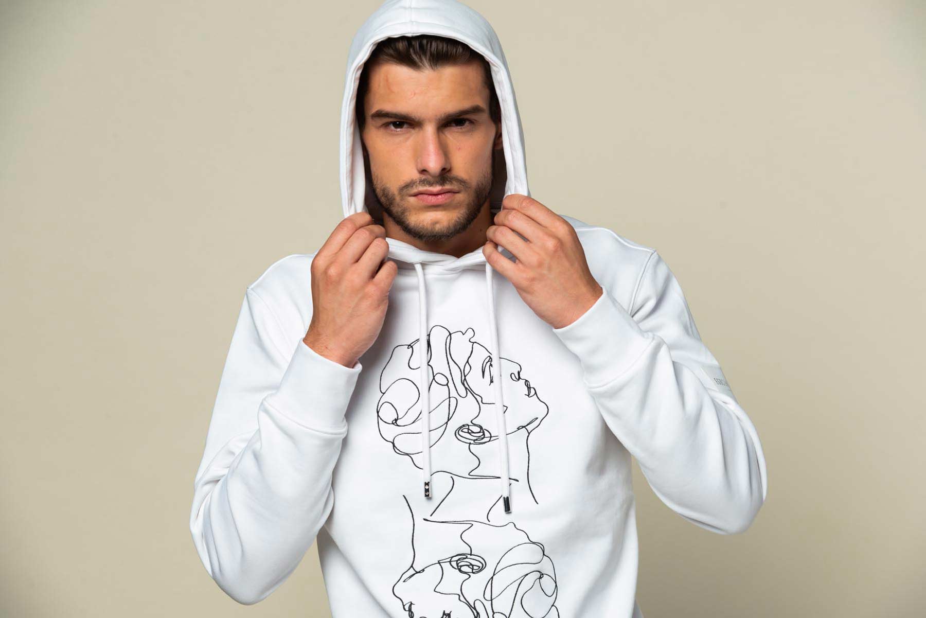 Hoodie blanc avec broderie "Twins"