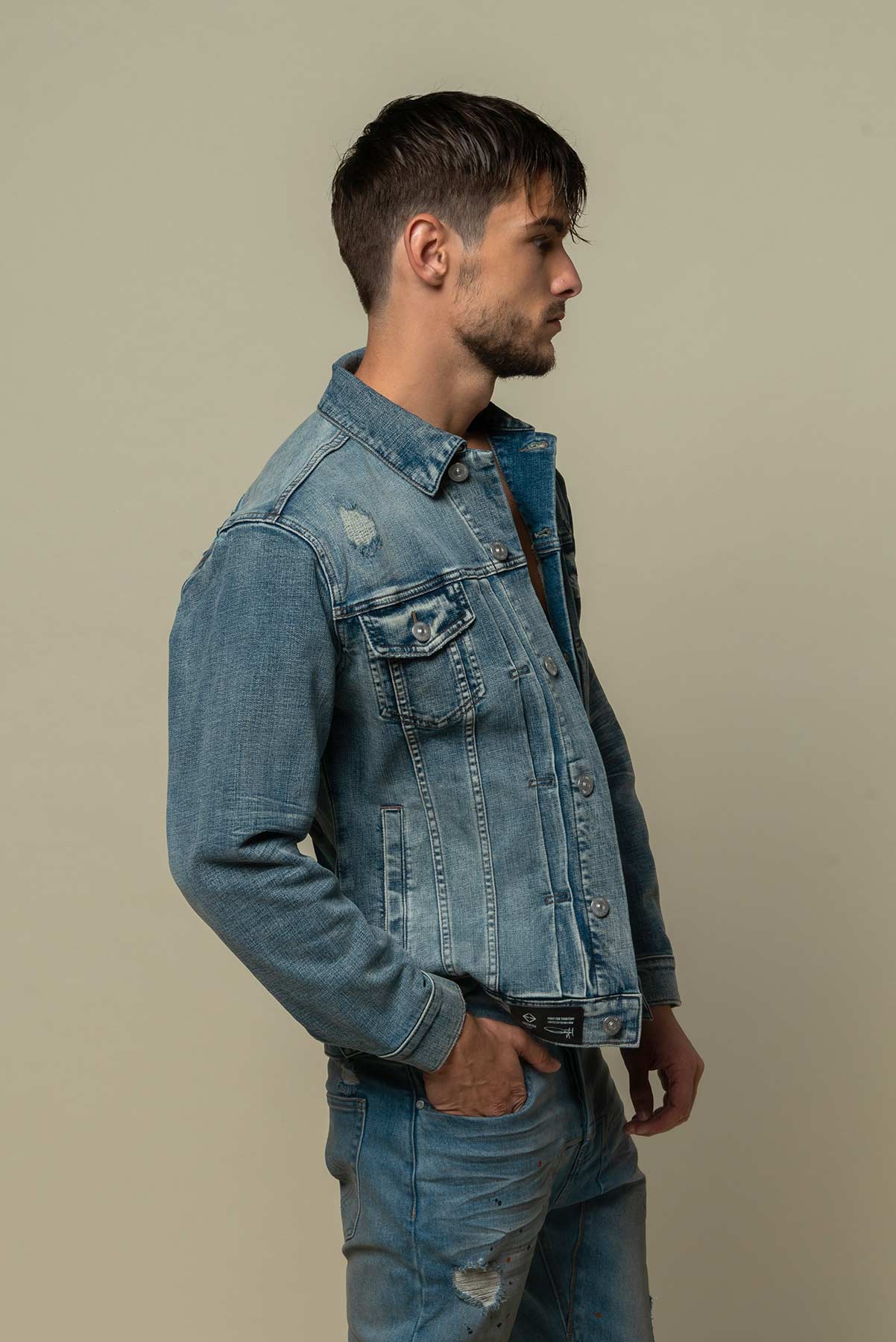 Veste en Jean avec patch en soie "Fight for Territory"