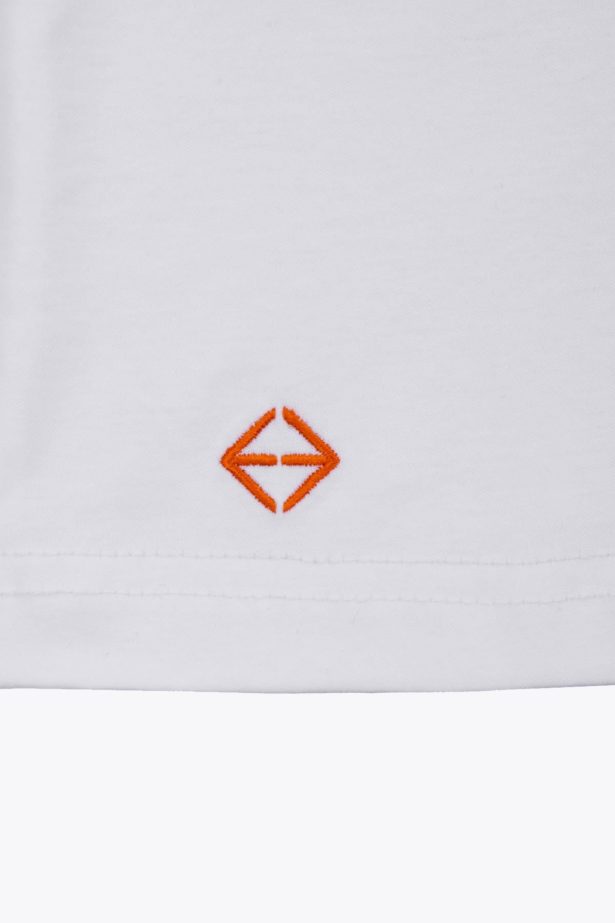 T-shirt blanc avec patch soie