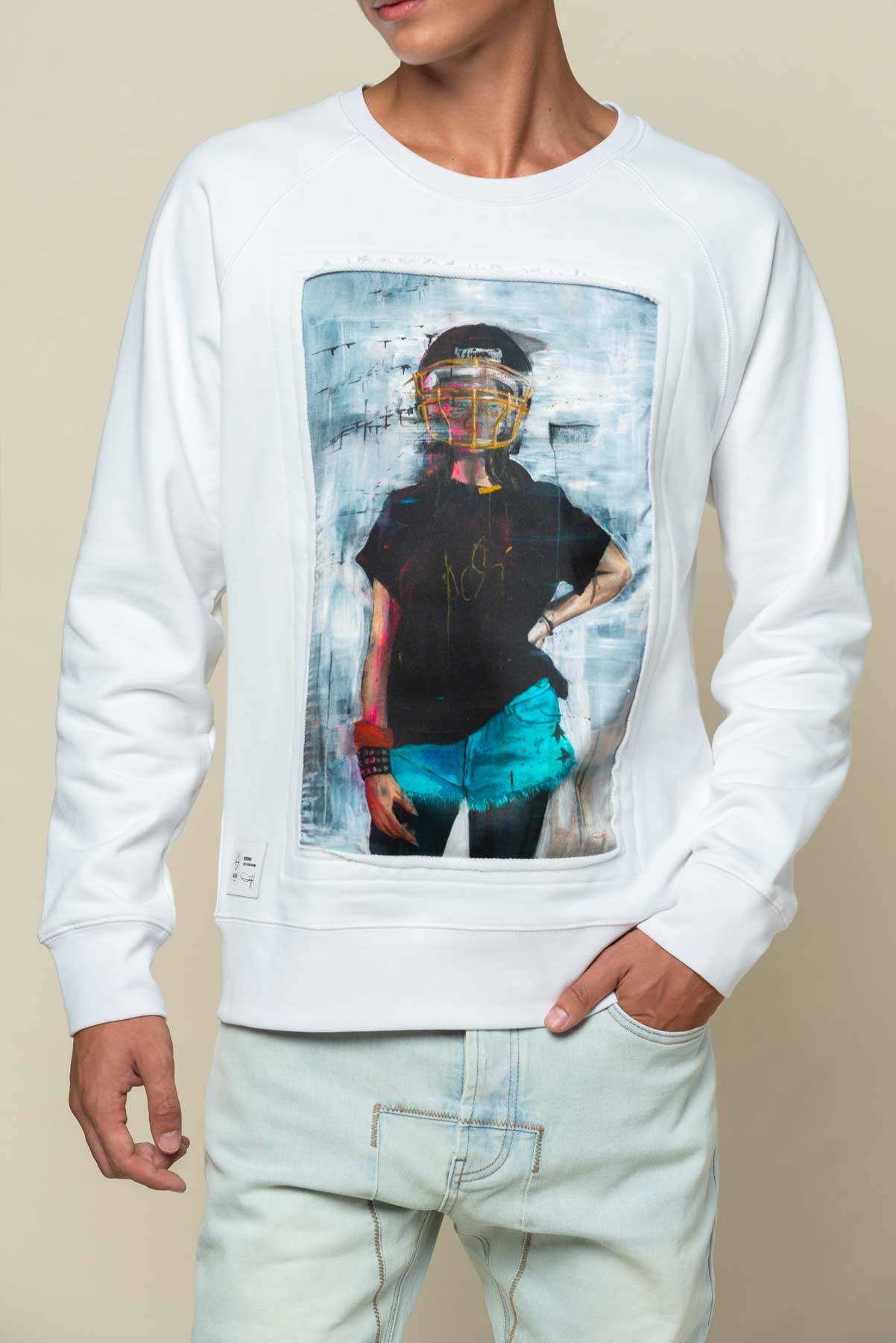 Sweat blanc avec patch soie "Untouchable"