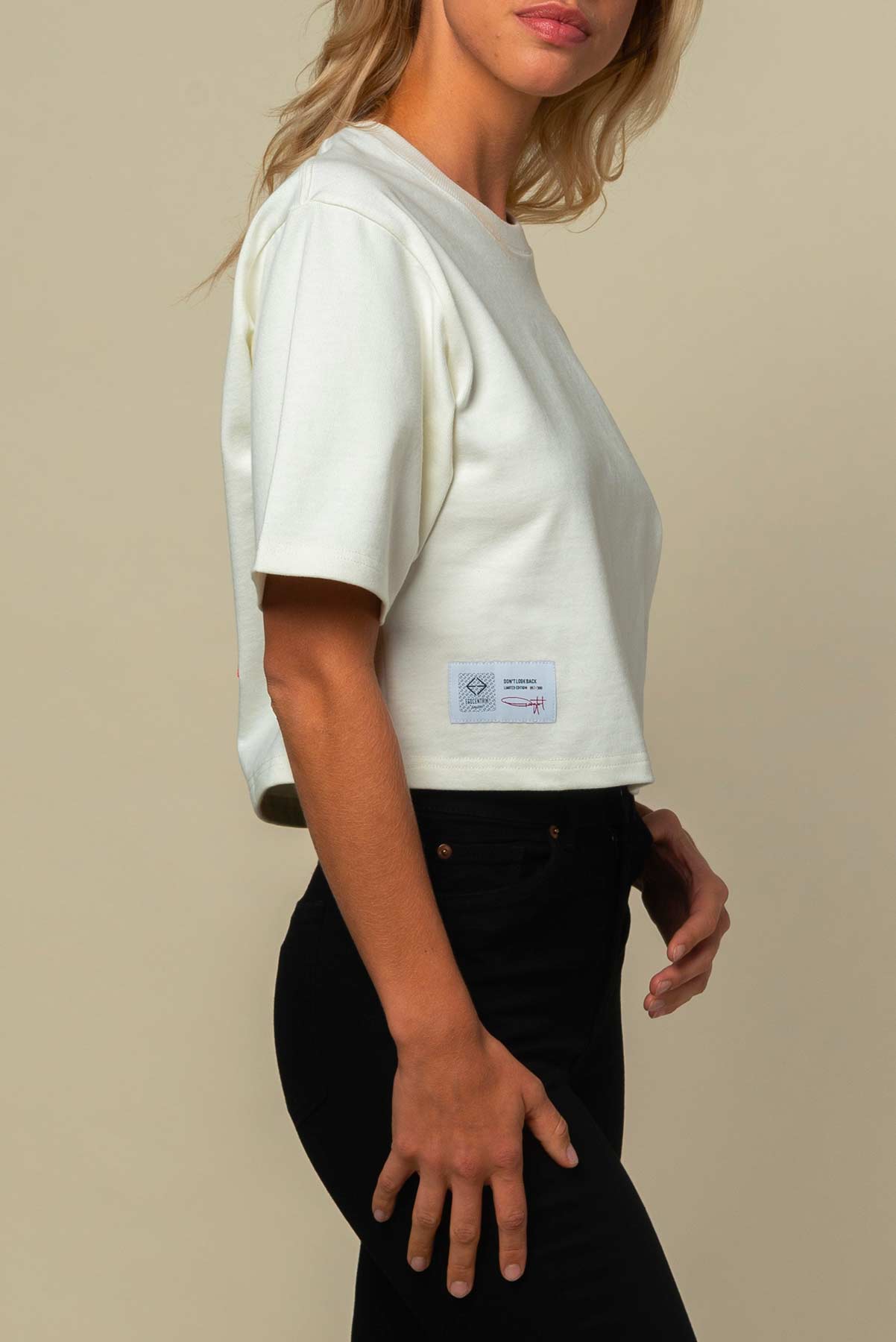 DONT LOOK BACK CROP TOP