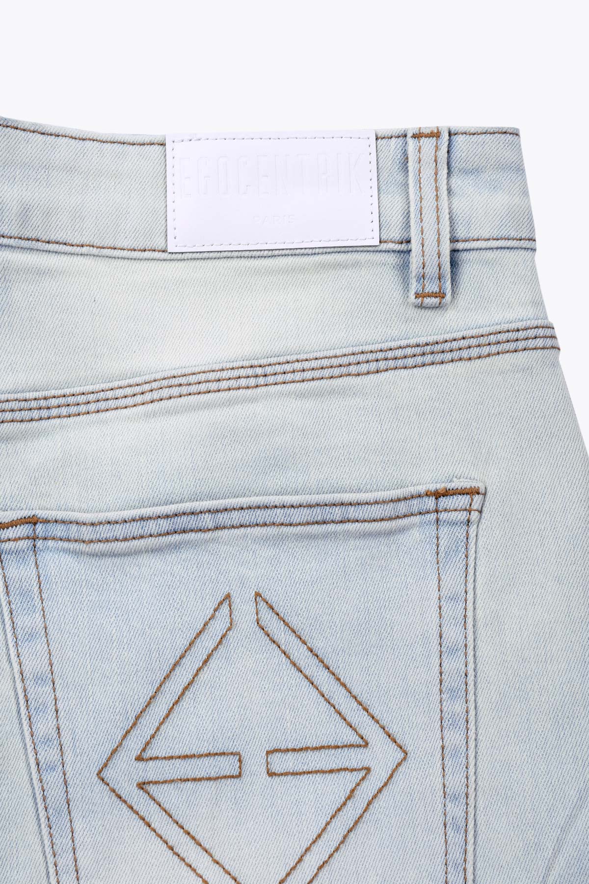 Jean Homme used Bleu clair