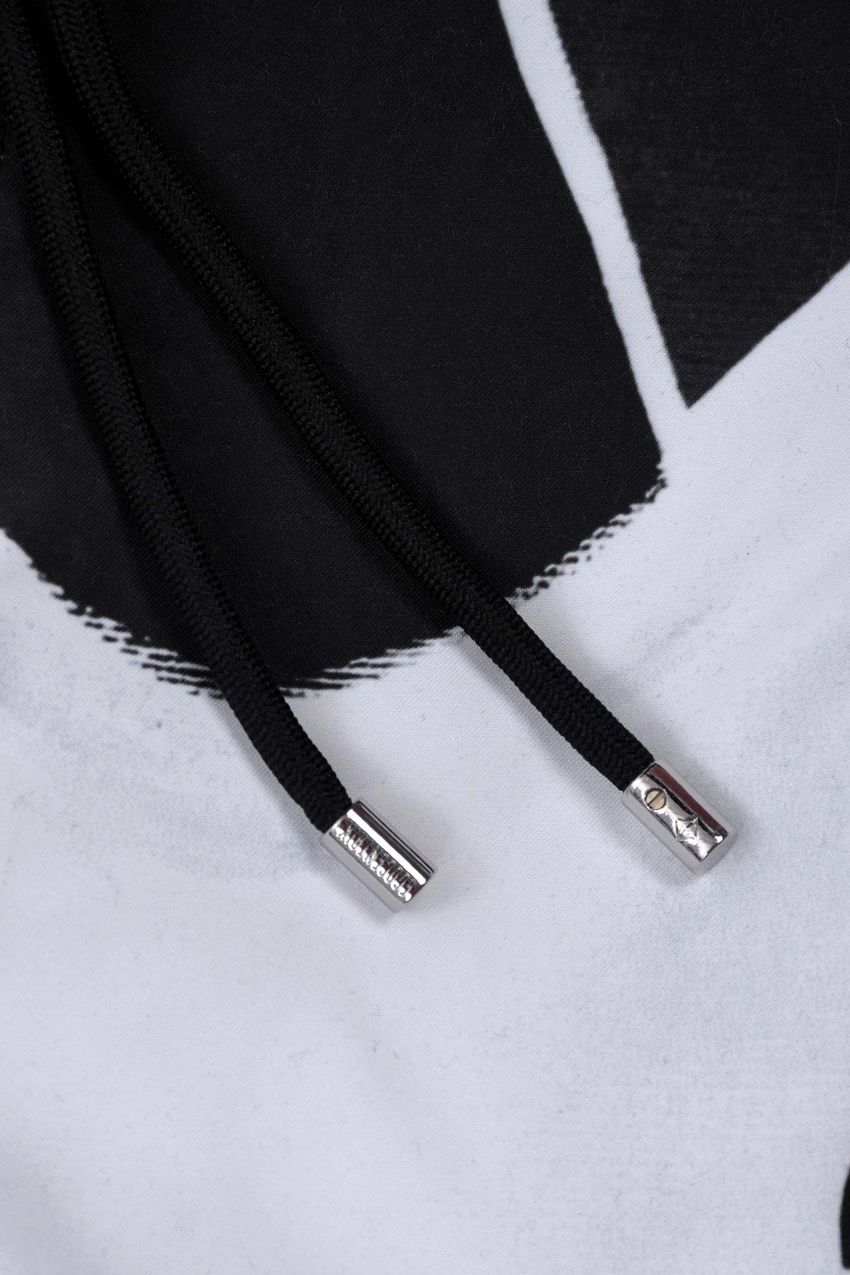 Short de bain "A fleur de peau" Edition noire