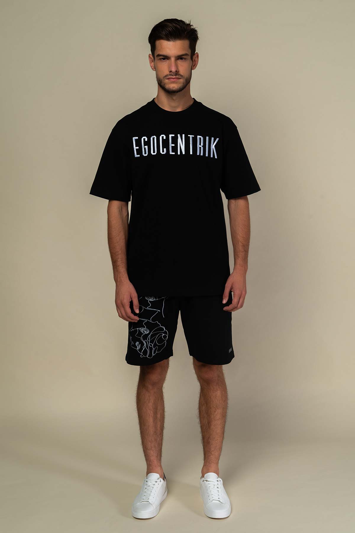 Short noir avec broderie "Twins"