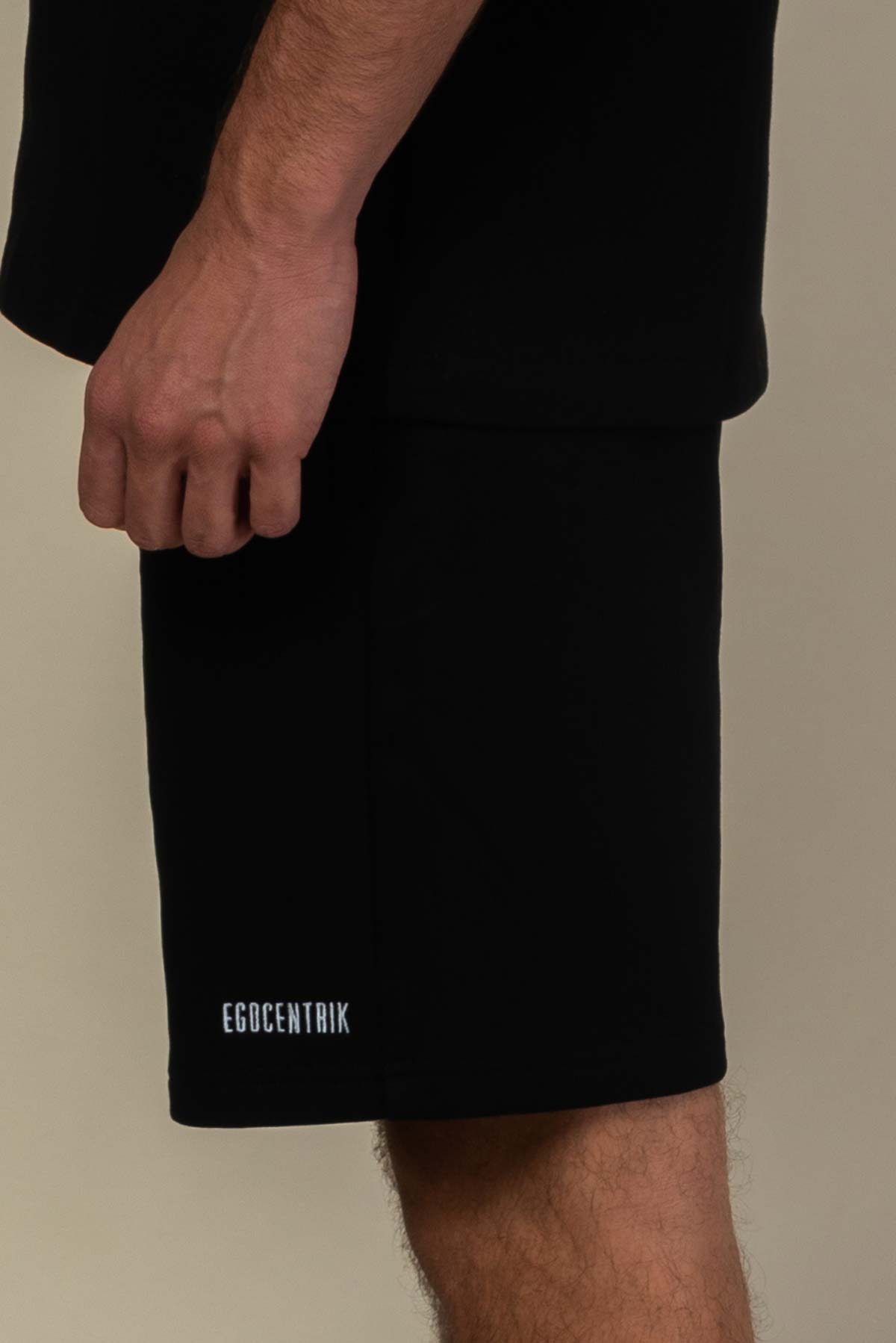 Short noir avec broderie "Twins"