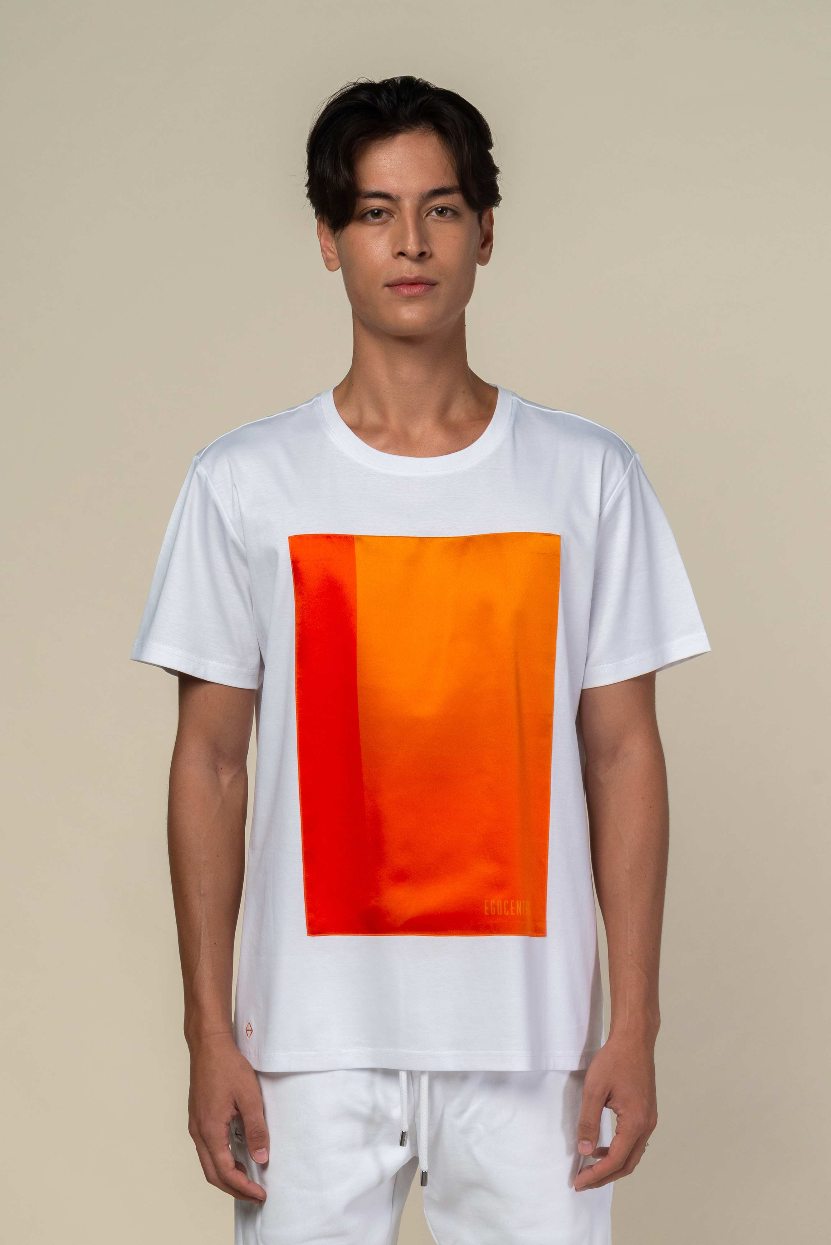 T-shirt blanc avec patch soie