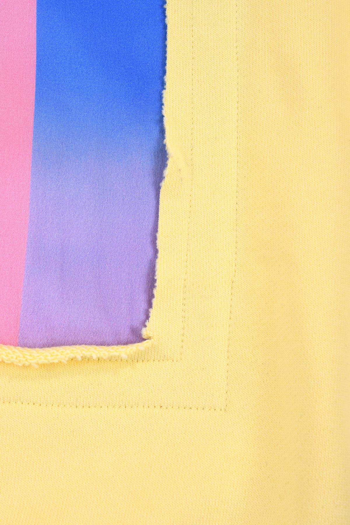 Hoodie jaune avec patch soie "Pop VR"